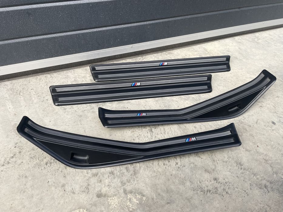 Оригинални вътрешни М прагове за бмв 3та серия Е46