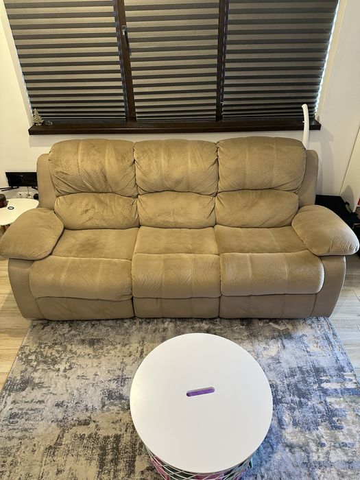 Canapea Mobexpert cu recliner