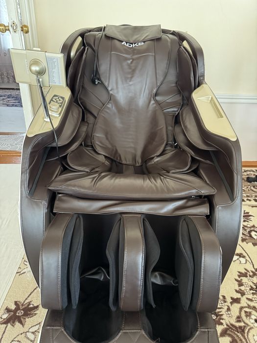 Продаётся массажное кресло