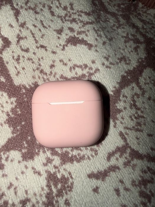слушалки Airpods 4