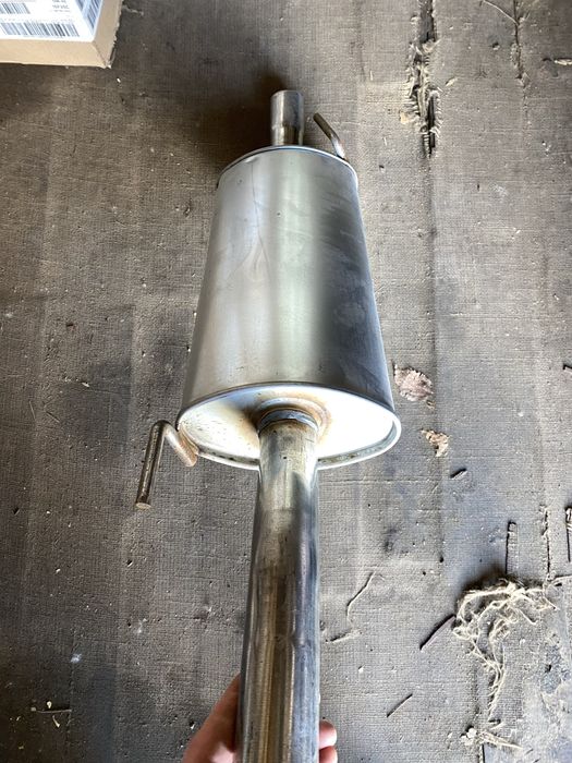 Продам новый глушитель Фольцваген пассат б3,б4