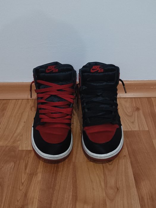 Jordan 1 satin bred