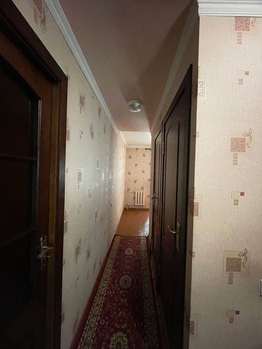 Чилонзор-Е квартал,Метро Хамза,4/4/5,кирпич,балкон 2×6м.,кв. чистая