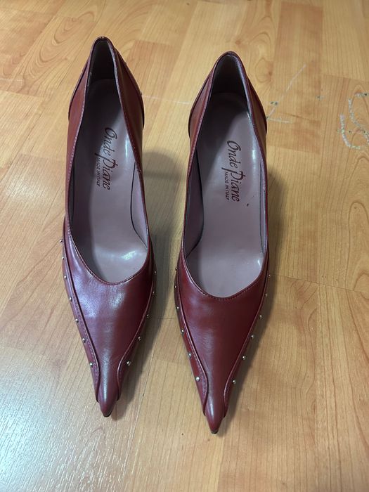 Pantofi cu toc burgundi