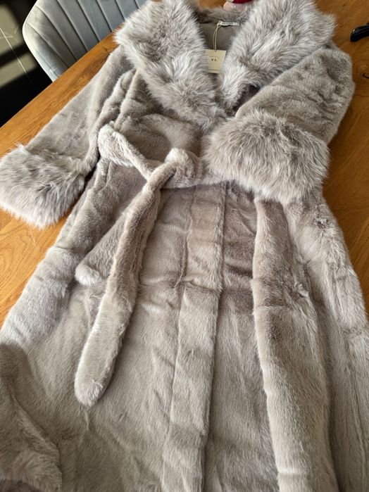 Уникално палто пух с колан