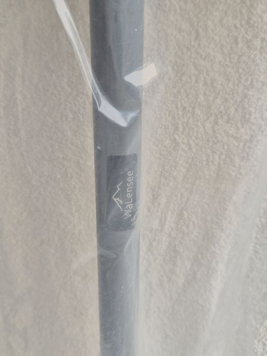 Aerator manual pentru gazon