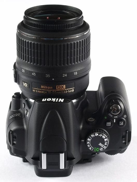 Профиссиональный фотоаппарат