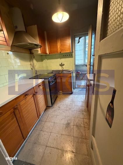 Vanzare 3 Camere Decomandat - Garaj