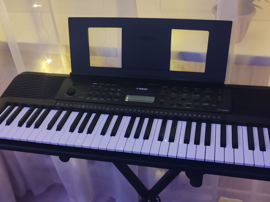 Синтезатор Yamaha PSR-E283