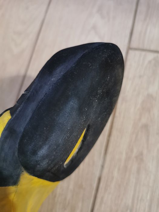 La Sportiva SKWAMA. Espadrile escalada