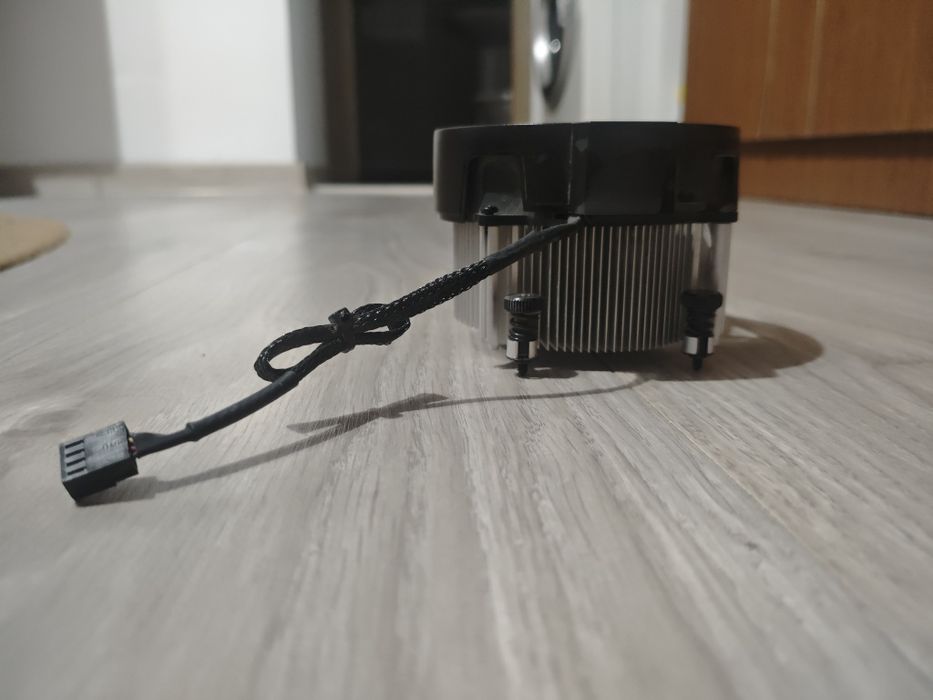 Cooler amd stock AM4