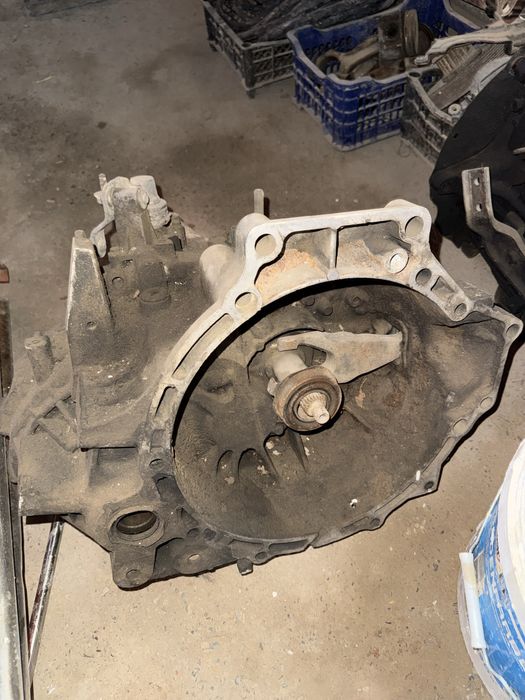 Мотор каробка на запчасть