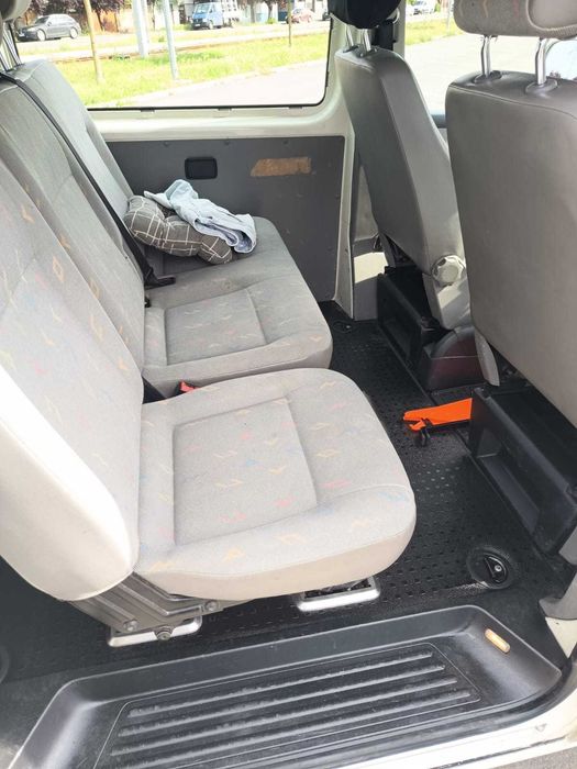VW TRANSPORTER T 5 2.5 TDI 2005 8+1 locuri