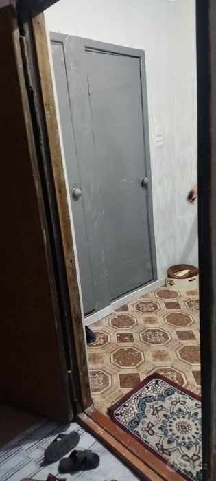 Продаю срочно 2-х комнатную квартиру Сергели массив Куйлюк 6