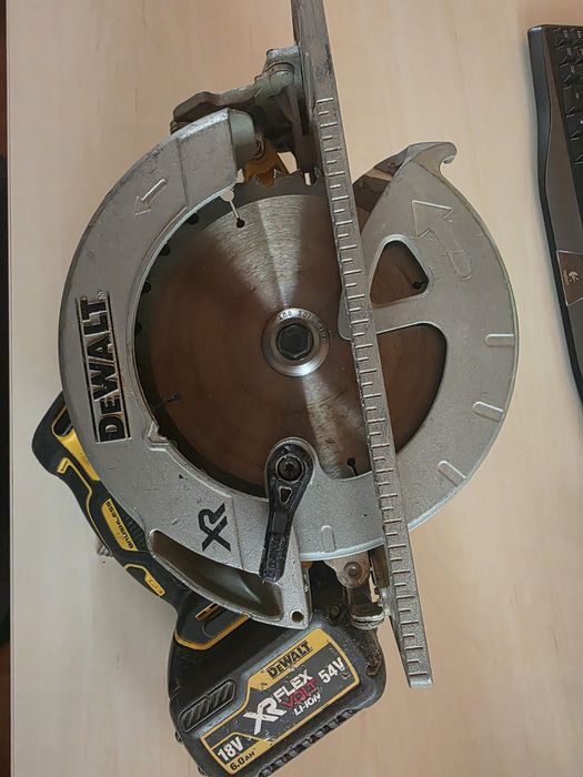 Dewalt DCS 572 circular acumulator 6Ah