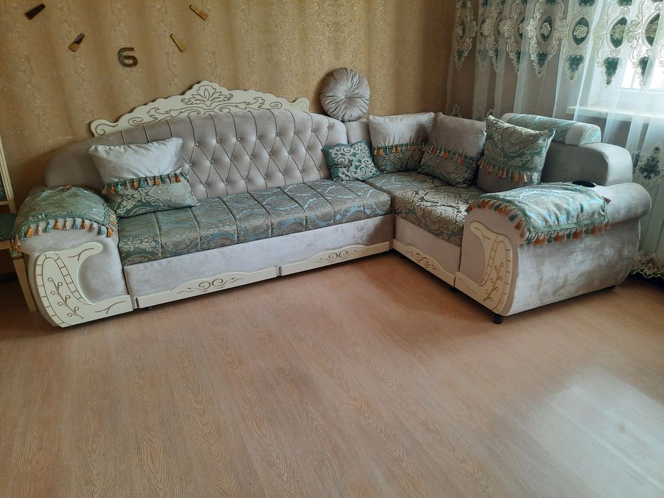 Продам мебельный уголок раскладной цена 90000тг