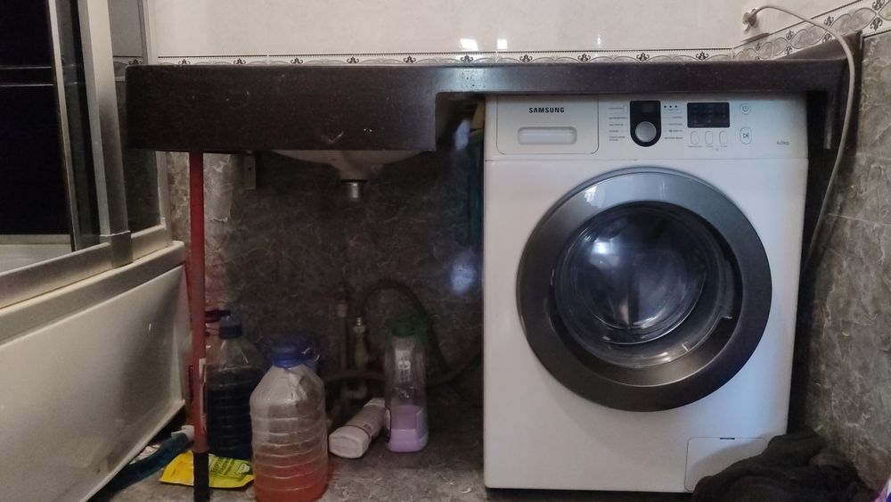 Раковина со смесителем