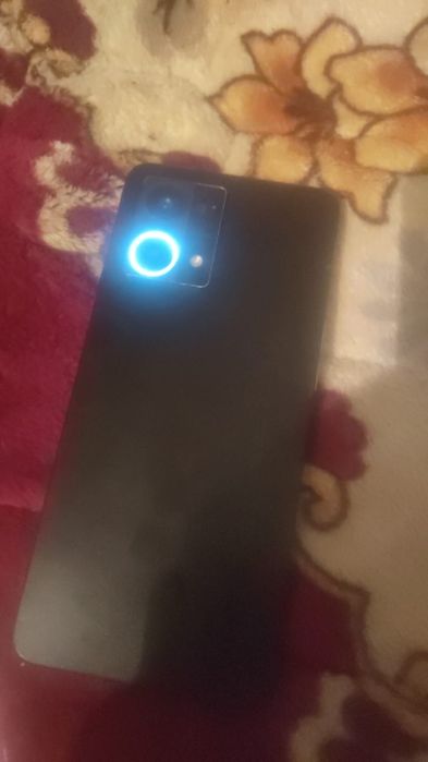 Oppo Reno 7 телефон