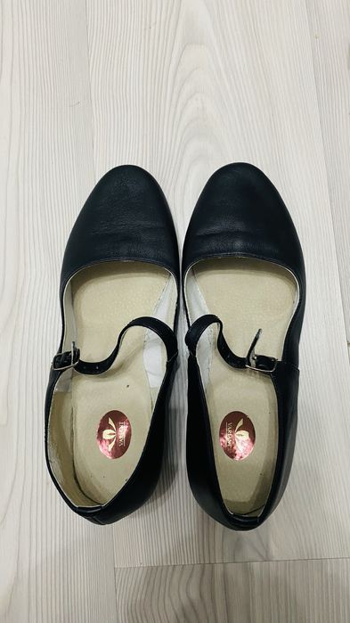 Туфли танцевальные