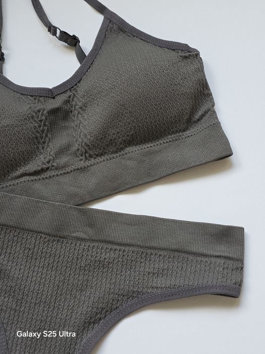 Сет от две части