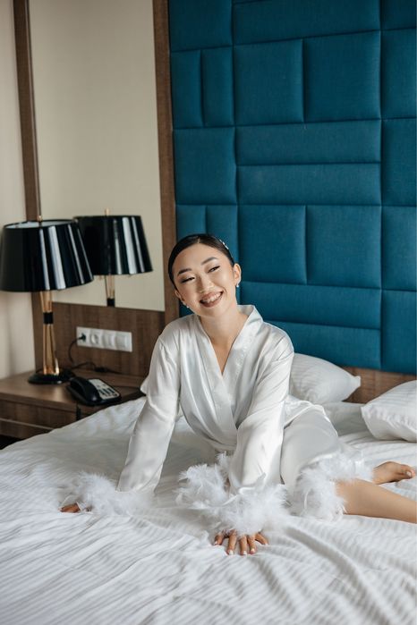 Халат невесты с перьями