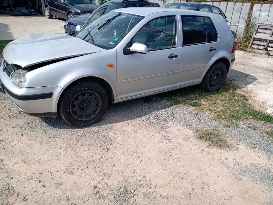 Golf 4 1.6 sr 101 кс акл golf 4