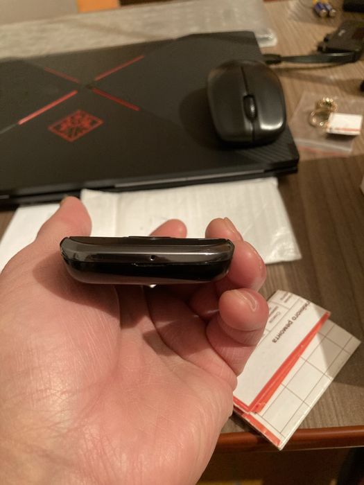 Продам телефон самсунг