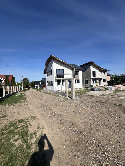 Casa de vanzare -Super Oferta !!! Hemeius