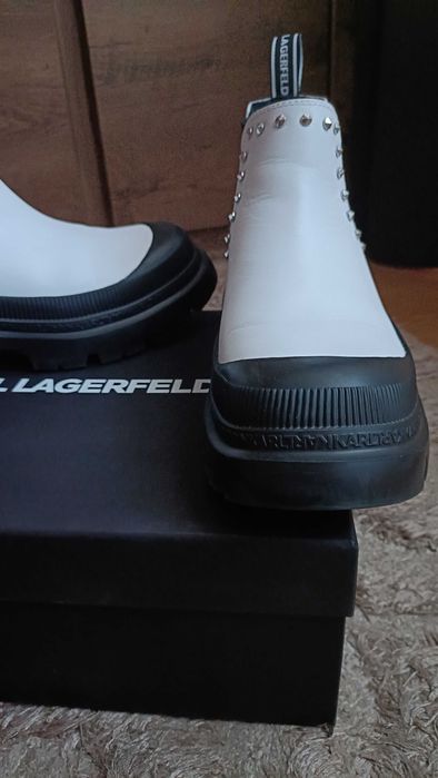 Vând ghete Karl Lagerfield din piele