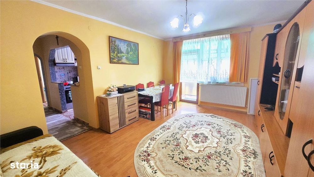 Etaj II | Apartament decomandat cu 2 camere in Livada