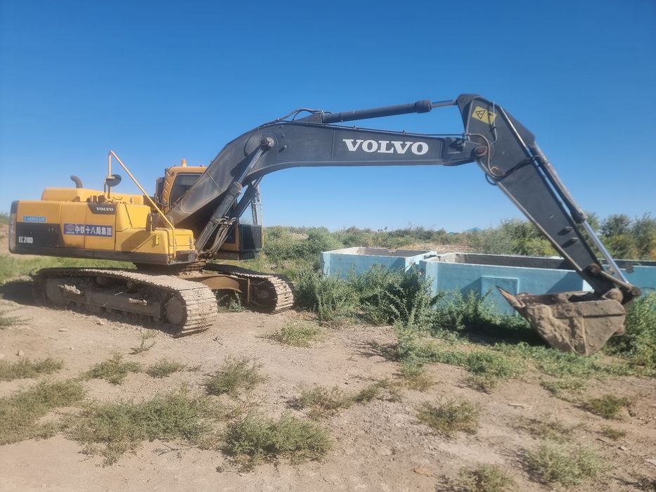 Экскаватор Volvo