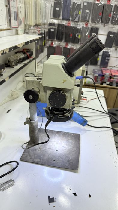 Mikroskop blokpitaniya va payalnik sotiladi