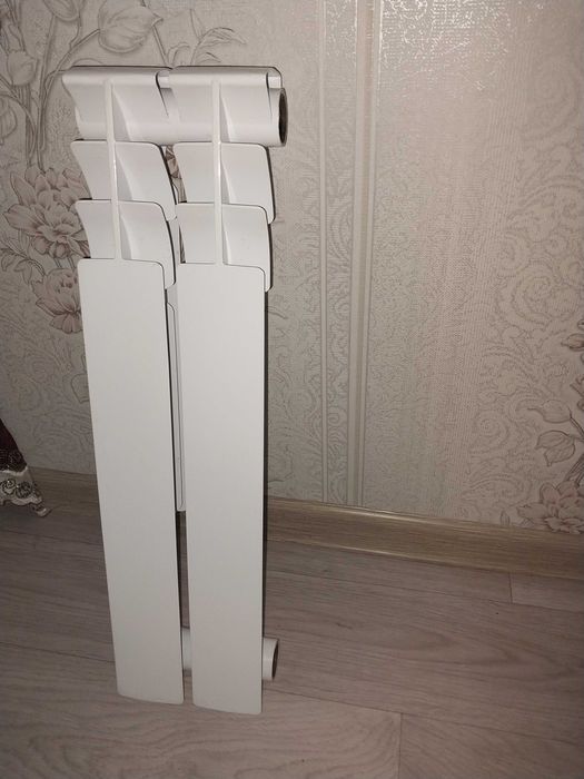 Продам    Радиаторы     Биметалл  Батереи