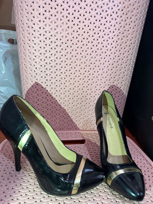 Туфли Каблук черный 40размер