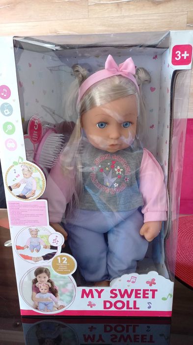 Музикална кукла със сензор на ръцете