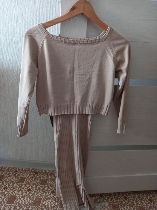 Продам женские вещи