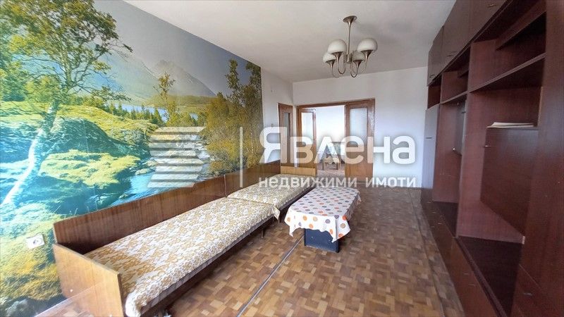 Жилищен имот без такса поддръжка в широк център Царево