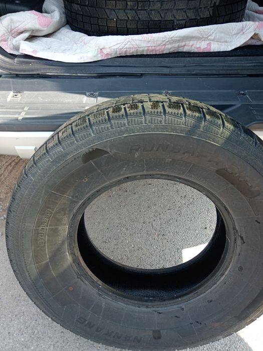 Зимние шины 265-70-R16