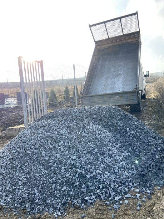 Piatra sparta concasata pentru drum, pavaj sau curte