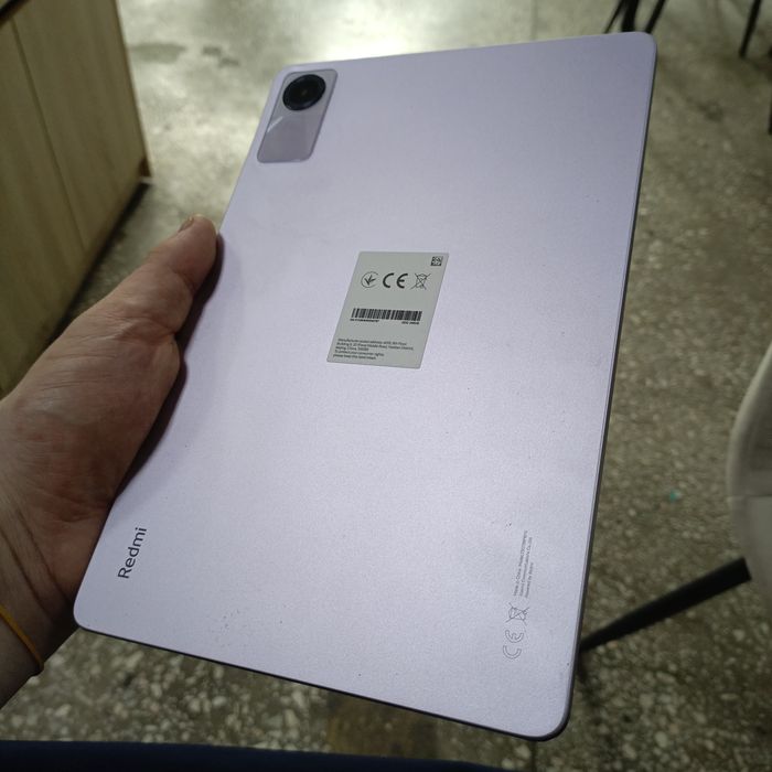 Продам планшет Redmi Pad SE