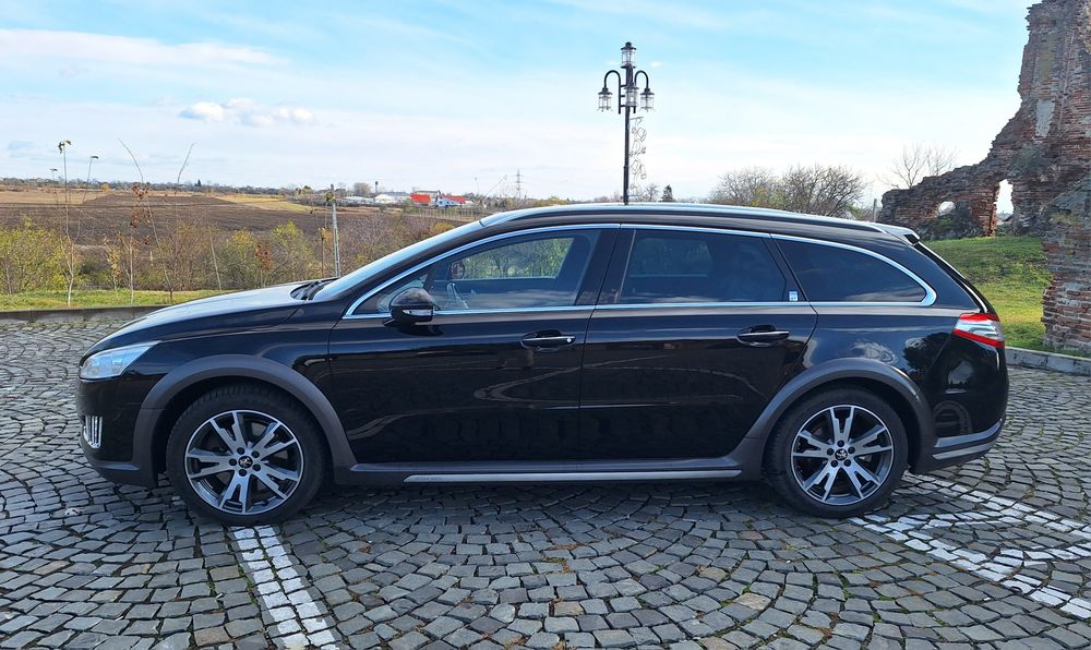 Peugeot 508 RXH Hybrid4