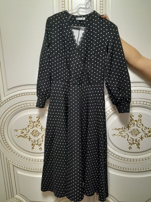 Продам платья новые