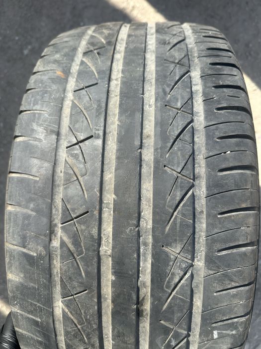 Шины 245/40R18 (2шт)