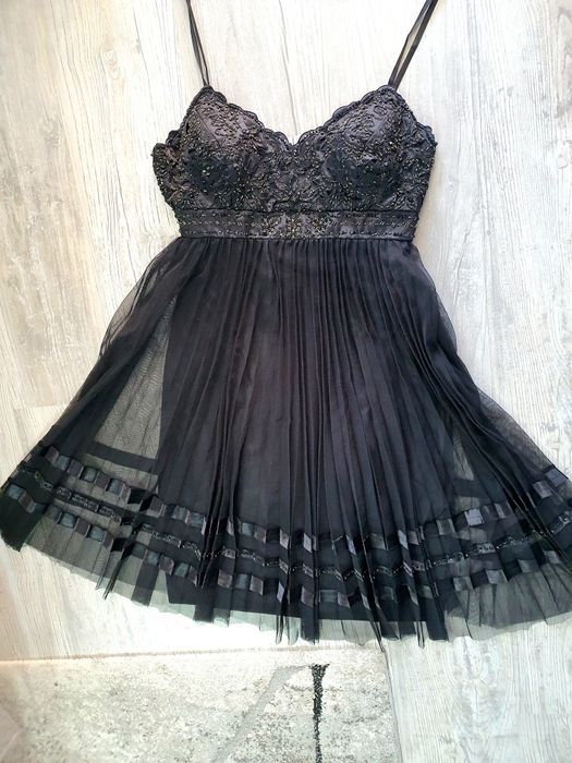 Черна рокля плисе- 15лв