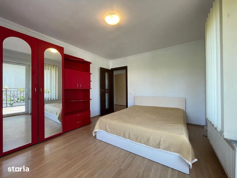 Apartament 3 camere, parcare, strada privata imobil tip vila,Buna Ziua