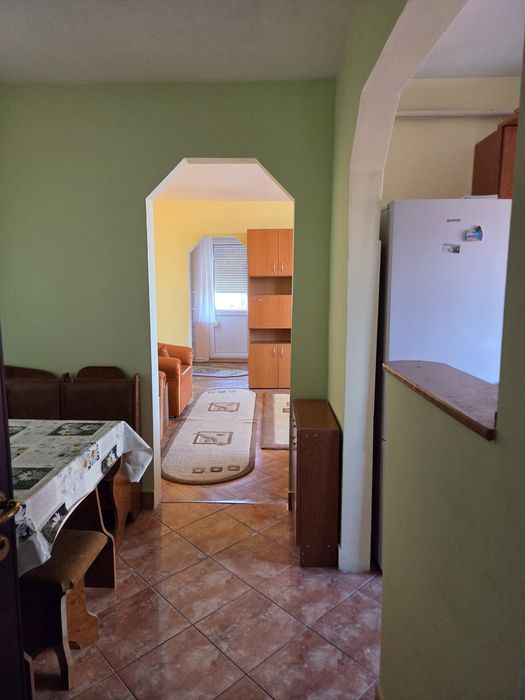 Apartament cu 2 camere de închiriat, Satu Mare, 55 mp cu douã balcoane