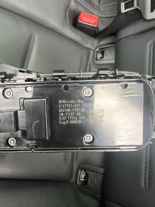 Бутони за стъкла Mercedes w167