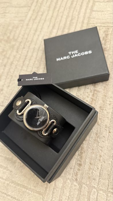 Часы Marc Jacobs