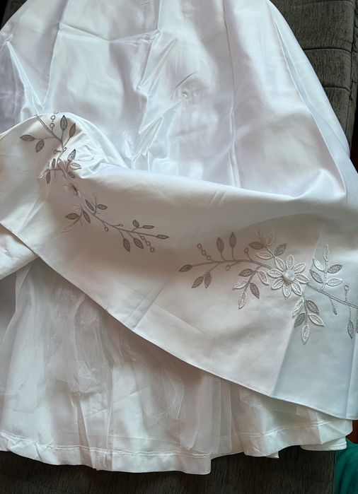 Булченска рокля, размер S, сатен