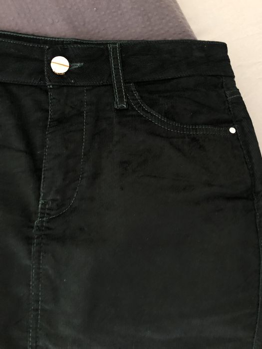 Fusta Guess, din catifea.